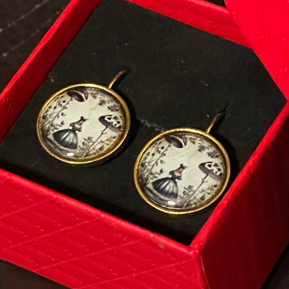🆕 Alice in Wonderland - Fantasy Mushroom Art - Whimsical - Drop Earrings 🍄 - Picture 6 of 8
